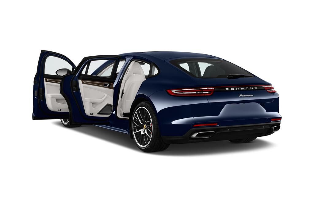 Porsche Panamera Turbo (Baujahr 2018) - 5 Türen Tür geöffnet