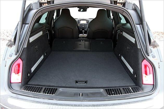 Maximal kann der Insignia Sports Tourer OPC 1.530 Liter Gepäck mitnehmen