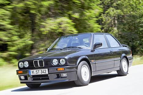 Als BMW 325i kam der Sechszylinder im E30 so richtig auf Touren. 171 PS gab es bei Bedarf.