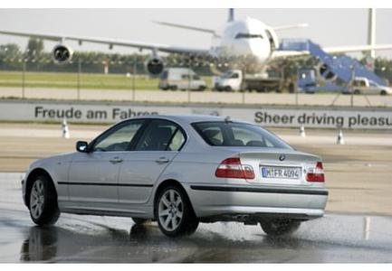 BMW-318i--2001-2005-
