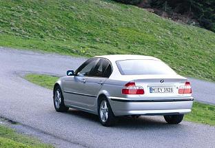 BMW-318i--2001-2005-