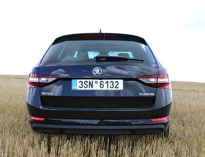 Egal von welchem Blickwinkel, das aktuelle Skoda-Design hat mit dem ehemaligen Biedermann-Image nichts mehr gemein. 