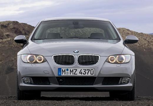 BMW-325i-Coupe--2006-2007-