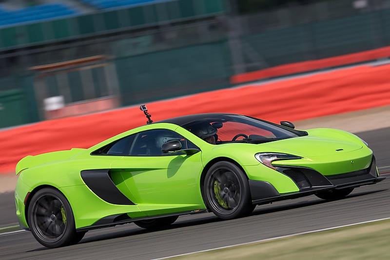 McLaren 675 LT - knapp 1,4 Tonnen schwer