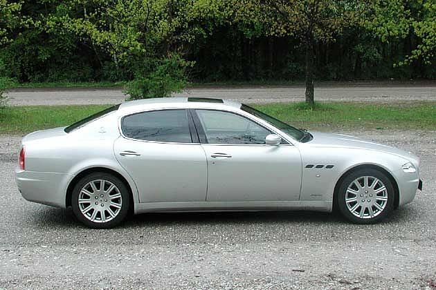 Drei Luftlöcher als Kiemen für die Beatmung des V8