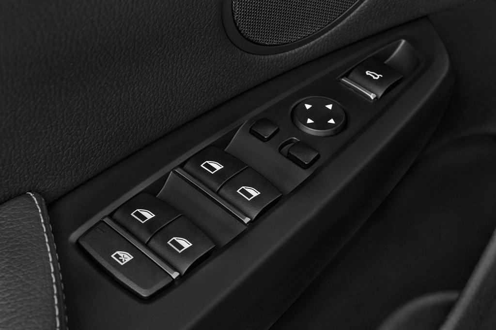 BMW X3 (Baujahr 2016) - 5 Türen Bedienungselemente Tür