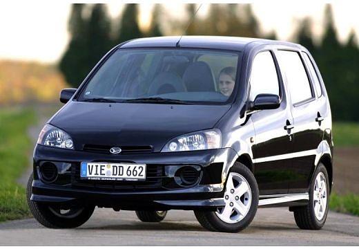 DAIHATSU-YRV-1-3--2000-2001-