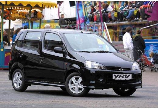 DAIHATSU-YRV-1-3--2000-2001-
