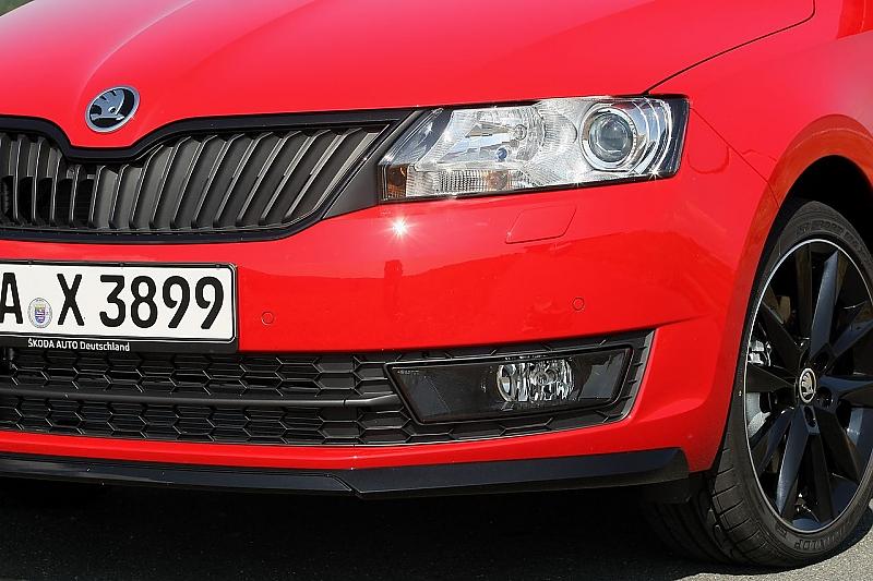 Auch Bi-Xenon-Scheinwerfer sind erhältlich