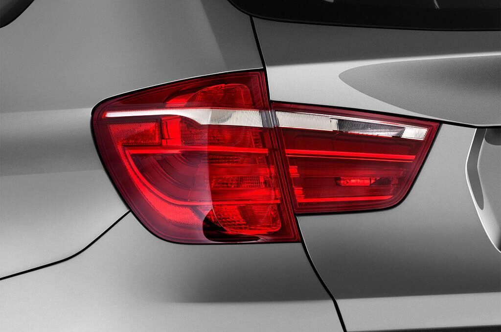 BMW X3 (Baujahr 2014) xDrive28i 5 Türen Rücklicht