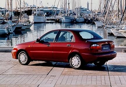 DAEWOO-Lanos-1-4--1997-2000-