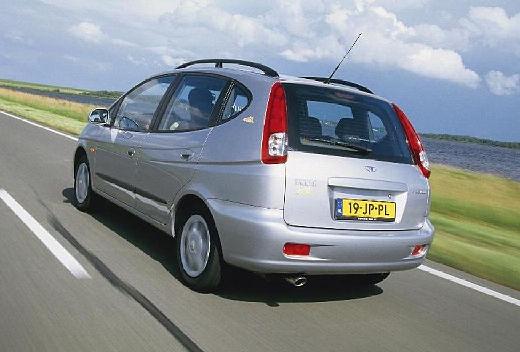 DAEWOO-Rezzo-2-0--2001-2003-