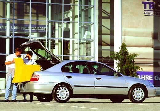 HONDA-Accord-1-8i--1999-2000-