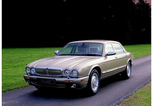 JAGUAR-Daimler-V8--1997-1998-