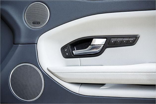 Das hätten wohl nur Evoque-Kenner gemerkt: Die Türinnenseiten sind nun hinterschäumt