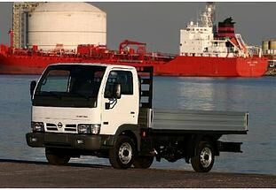 Nissan Cabstar Transporter (1992–2007)