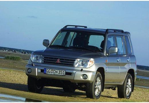 Mitsubishi Pajero Pinin SUV (1998–2006)
