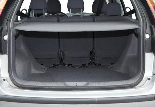 NISSAN Almera Tino (2000 - 2006) Almera