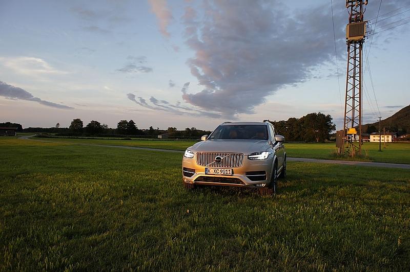 Der Allradantrieb hilft bei Untergrund mit wenig Grip