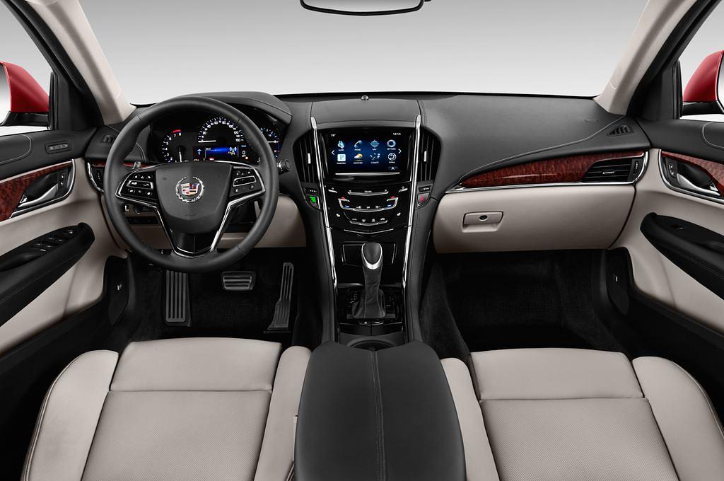 Cadillac ATS (Baujahr 2012) Premium 4 Türen Cockpit und Innenraum