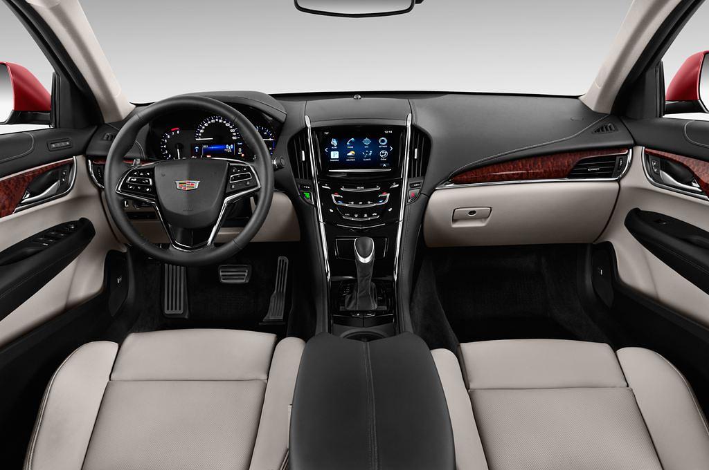 Cadillac ATS (Baujahr 2015) Premium 4 Türen Cockpit und Innenraum