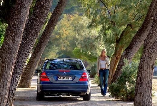 MERCEDES-BENZ-E-320-4Matic--2003-2004-