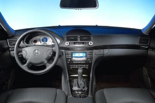 MERCEDES-BENZ-E-320-4Matic--2003-2004-