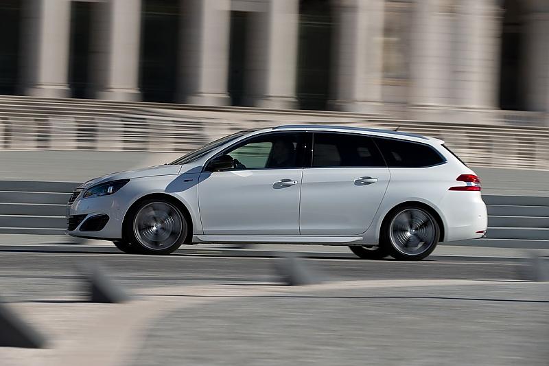 Der Peugeot 308 SW Allure 130 e THP schafft den Sprint von null auf 100 km/h in 9,5 Sekunden