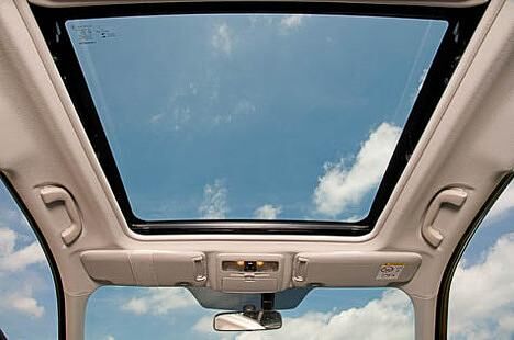 Petri Heil. Auch für die Jagd könnte der Subaru Forester 2.0 D dank des großen Schiebedaches eine gute Wahl sein.