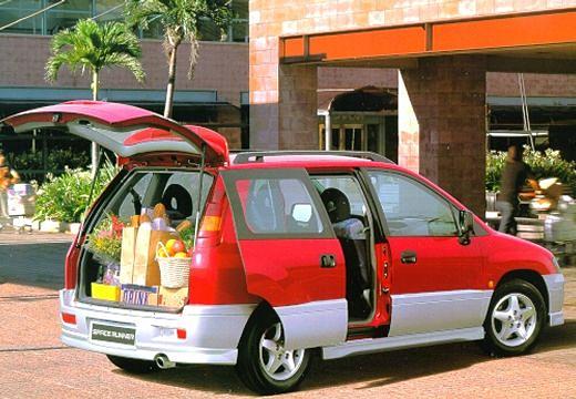 MITSUBISHI-Space-Runner--1999-2002-