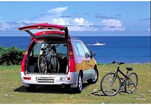MITSUBISHI-Space-Runner--1999-2002-
