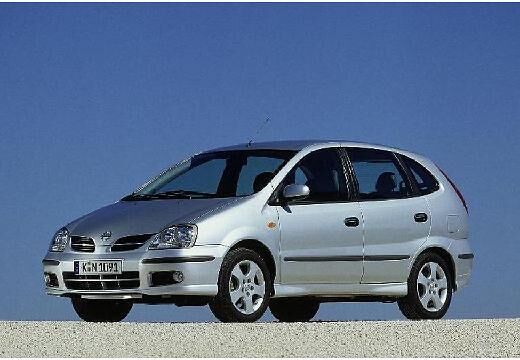 Nissan Almera Tino (2000–2006)
