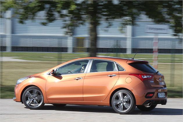 Die sehr markante Lackierung nennt sich "Orange Caramel"