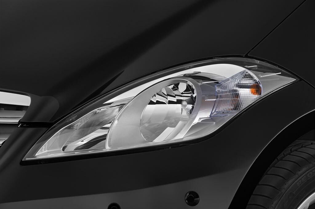 Mercedes A-Class (Baujahr 2011) - 5 Türen Scheinwerfer
