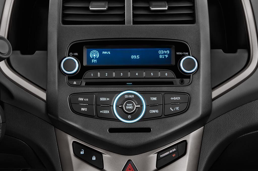 Chevrolet Aveo (Baujahr 2012) LT+ 4 Türen Radio und Infotainmentsystem