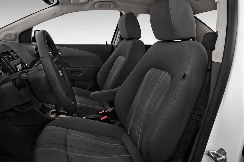 Chevrolet Aveo (Baujahr 2012) LT+ 4 Türen Vordersitze