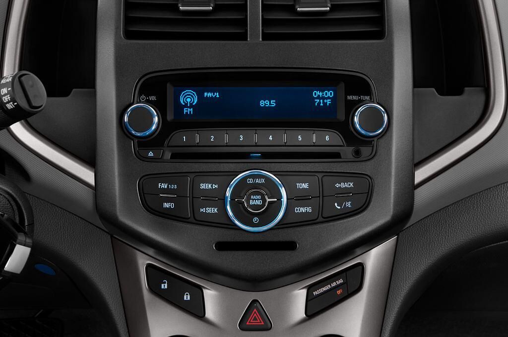 Chevrolet Aveo (Baujahr 2012) LT+ 5 Türen Radio und Infotainmentsystem