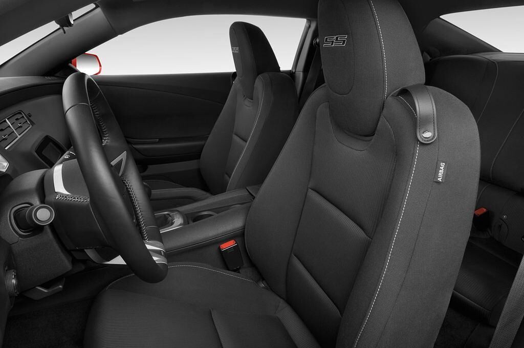 Chevrolet Camaro (Baujahr 2012) - 2 Türen Vordersitze