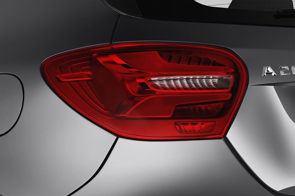 Mercedes A-Class (Baujahr 2017) AMG Line 5 Türen Rücklicht