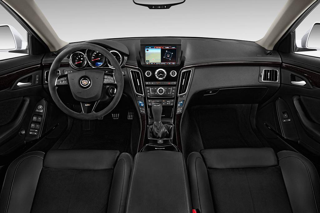 Cadillac CTS (Baujahr 2012) V 5 Türen Cockpit und Innenraum