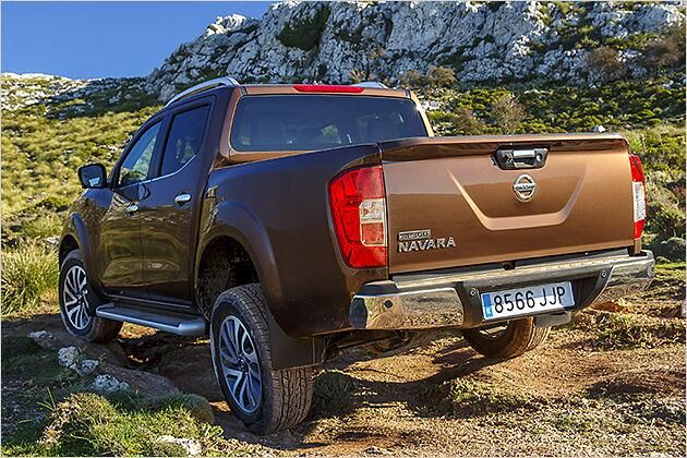 Neu beim Double-Cab: Eine Mehrlenker-Hinterachse mit Schraubenfedern