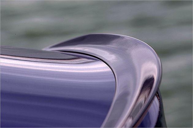 Er sorgt für etwas weniger Auftrieb an der Hinterachse