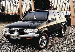 Nissan Pathfinder SUV (1995–2004)