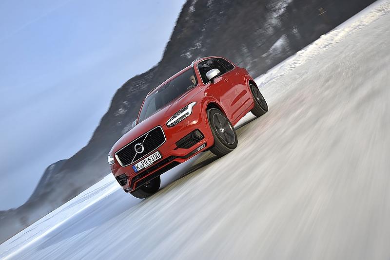 Jetzt gibt es den Volvo XC90 auch mit einem kleineren Diesel