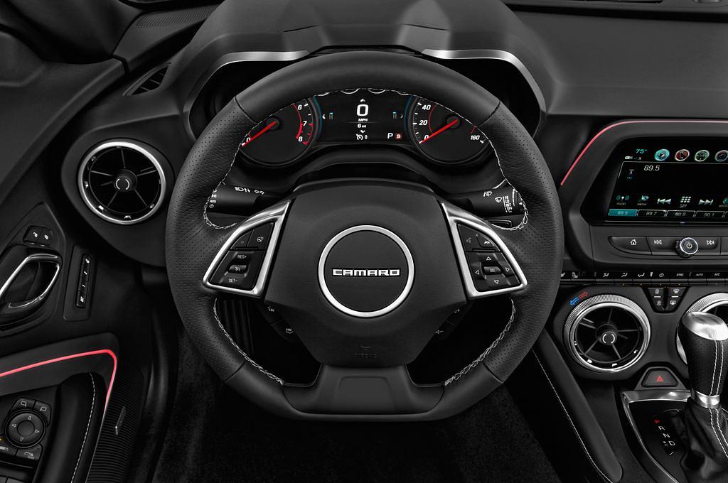 Chevrolet Camaro (Baujahr 2017) - 2 Türen Lenkrad