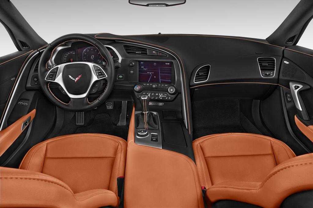 Chevrolet Corvette (Baujahr 2014) Stingray 2 Türen Cockpit und Innenraum