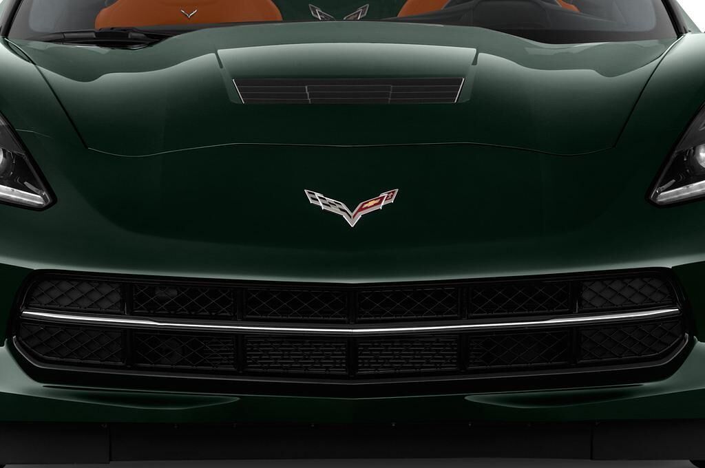 Chevrolet Corvette (Baujahr 2014) Stingray 2 Türen Kühlergrill und Scheinwerfer