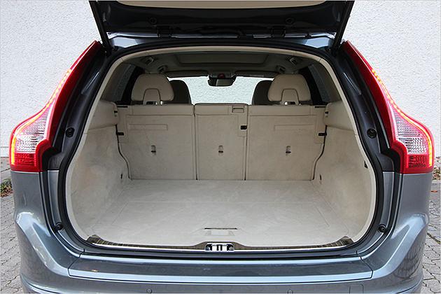 Im Normalzustand passen 495 Liter ins XC60-Heck