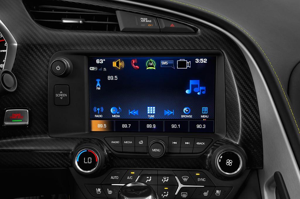 Chevrolet Corvette (Baujahr 2017) 3LZ 2 Türen Radio und Infotainmentsystem