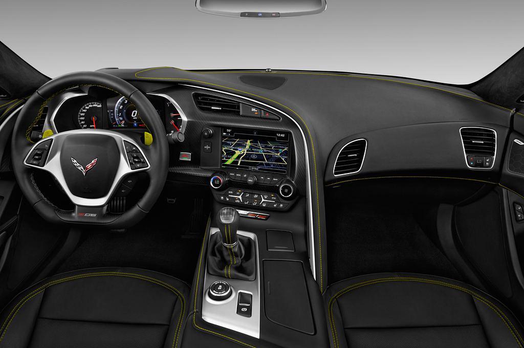 Chevrolet Corvette (Baujahr 2017) 3LZ 2 Türen Cockpit und Innenraum